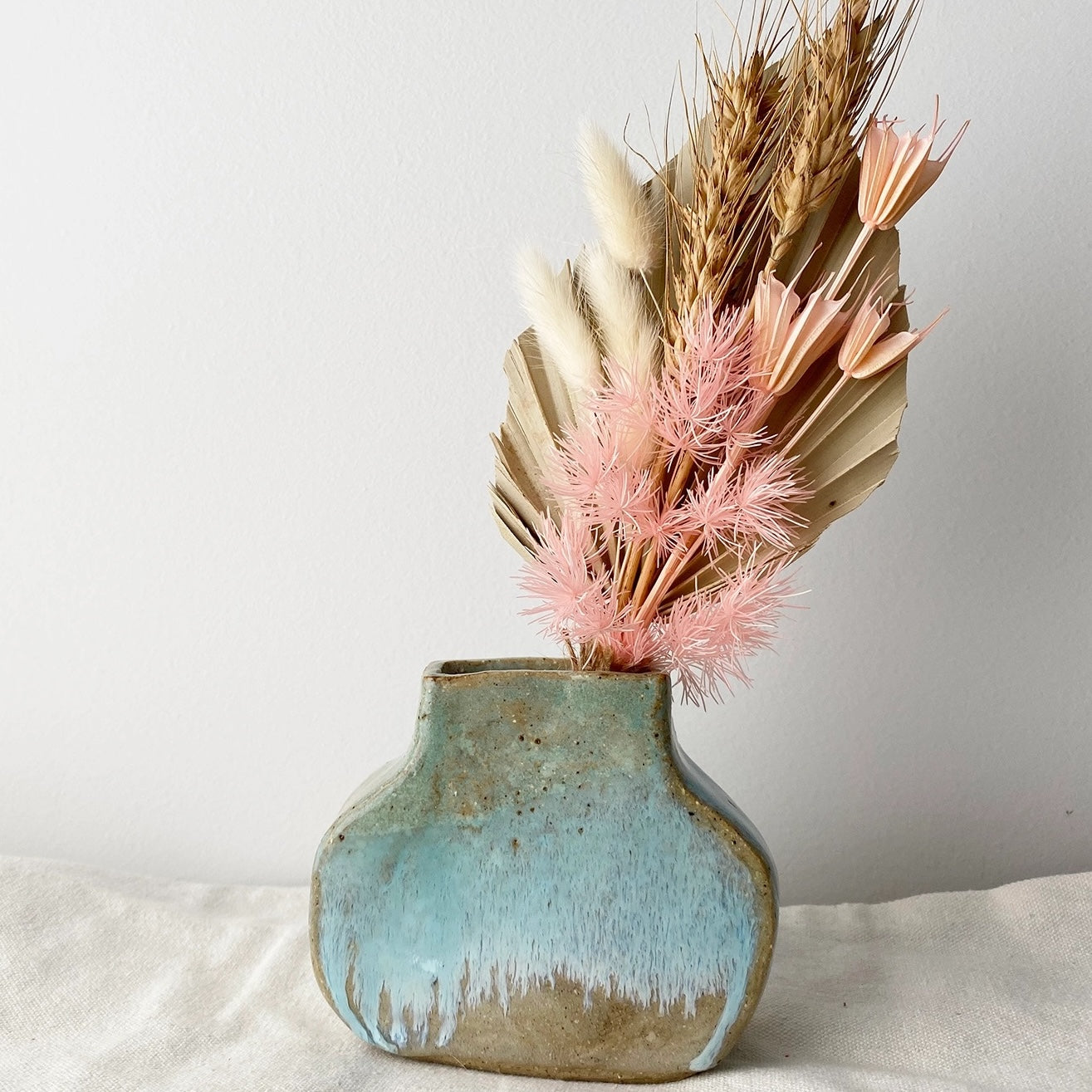 Eli.C Studio | Flat Vase | Honeymoon Bay